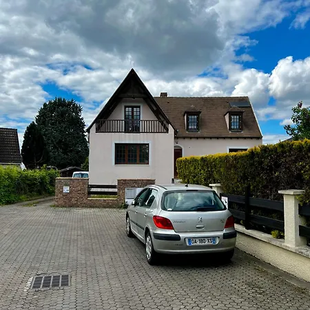 Near Cdg Paris Aeroport Villa *